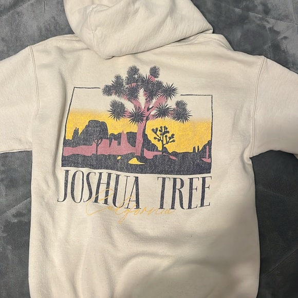 Joshua tree hoodie! - Picture 2 of 3